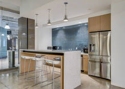 
                                	        One California Plaza
                                    