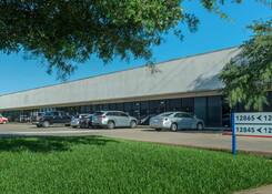 
                                	        Commerce Center Stafford
                                    